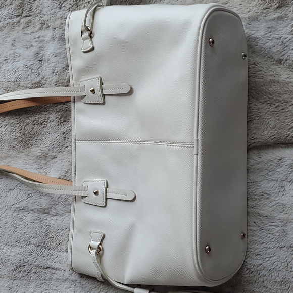 Dooney & Bourke White Pebbled Leather Large Davis Tassel Shopper Tote Bag Purse - Picture 6 of 15